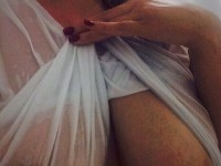 Sexy Tittenselfie von geilem Weib im Webcam Sex Chat